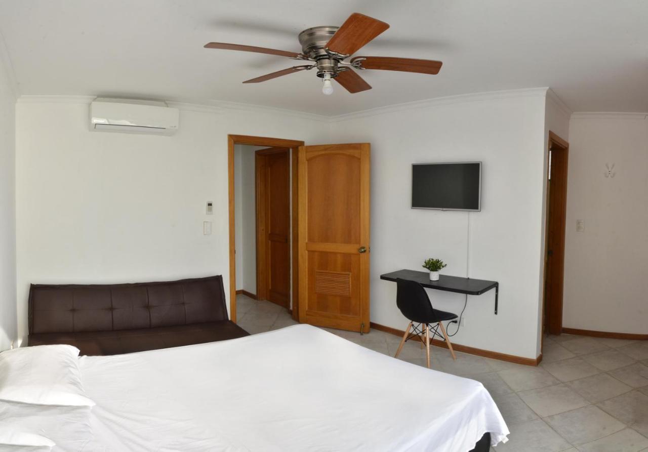 Apartamentos El Penon Del Rodadero Vista Al Mar - By Apartamar Santa Marta Esterno foto